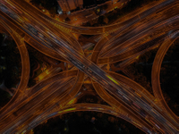 <div style="text-align: center;"><span style="font-size:22px;"><strong>通过以上布局</strong></span></div> <div style="text-align: center;"><span style="font-size:22px;"><strong>入海东南亚提升区域影响力</strong></span></div> 